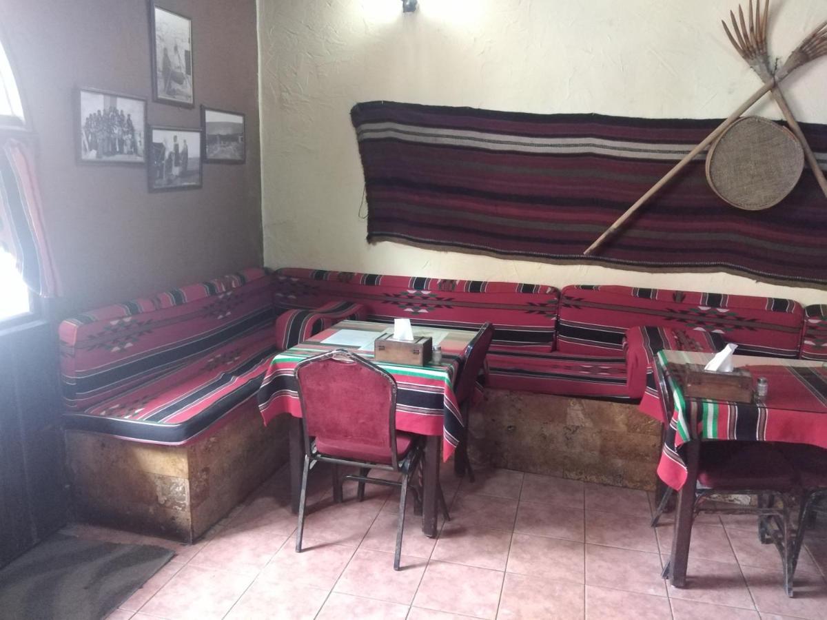 Queen Ayloa Hotel&Restaurant Madaba Extérieur photo